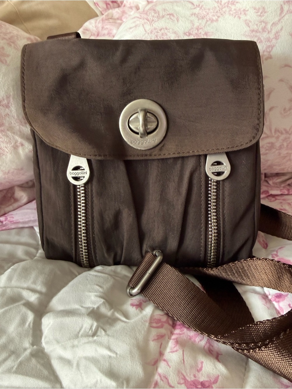 Baggallini Brown Nylon Compact Crossbody Messenger